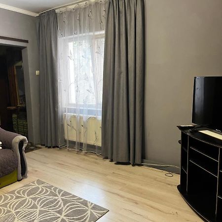 Apartment On Stefanyka 42/5 Berehove  Εξωτερικό φωτογραφία