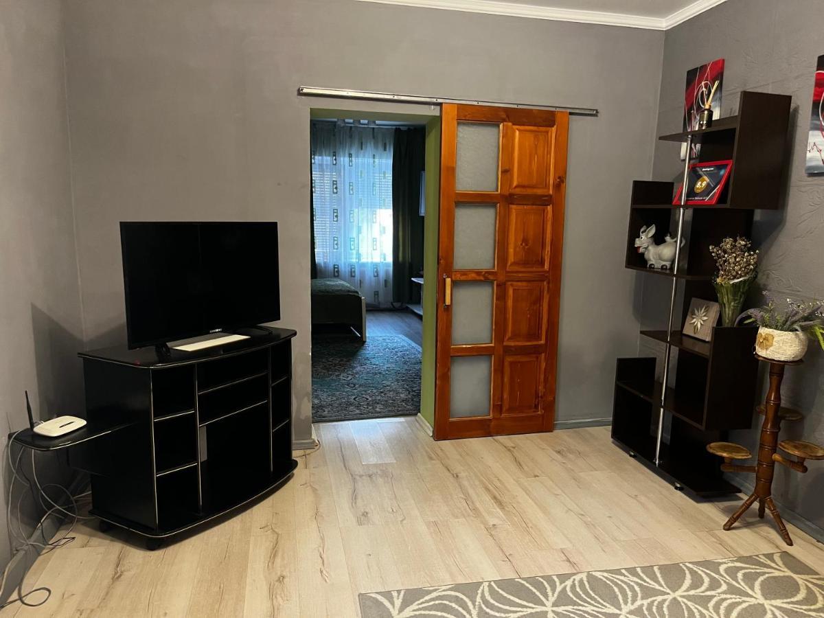 Apartment On Stefanyka 42/5 Berehove  Εξωτερικό φωτογραφία